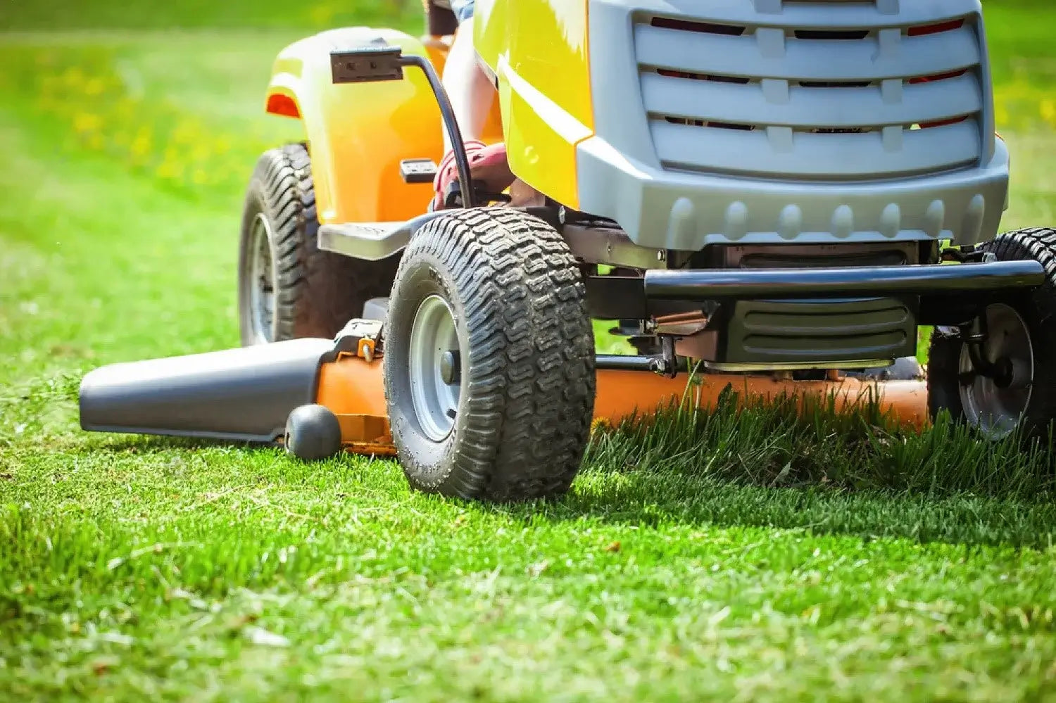 all wheel drive lawn mower